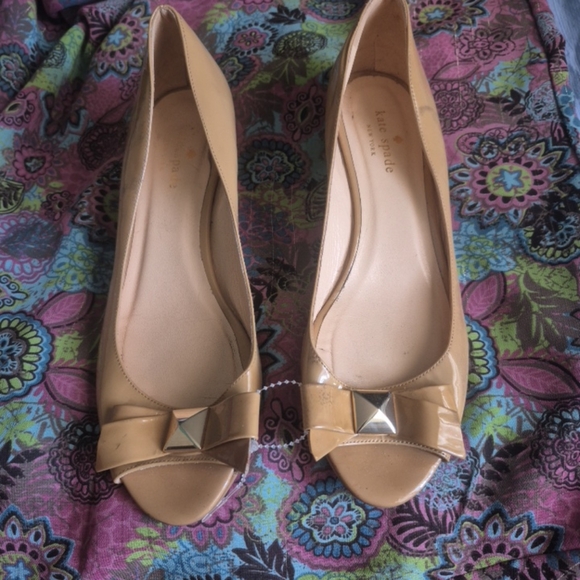 Kate Spade Beige/Caramel Leather Womens Theresa Open Toe Wedge Pumps Siz… - Picture 8 of 14